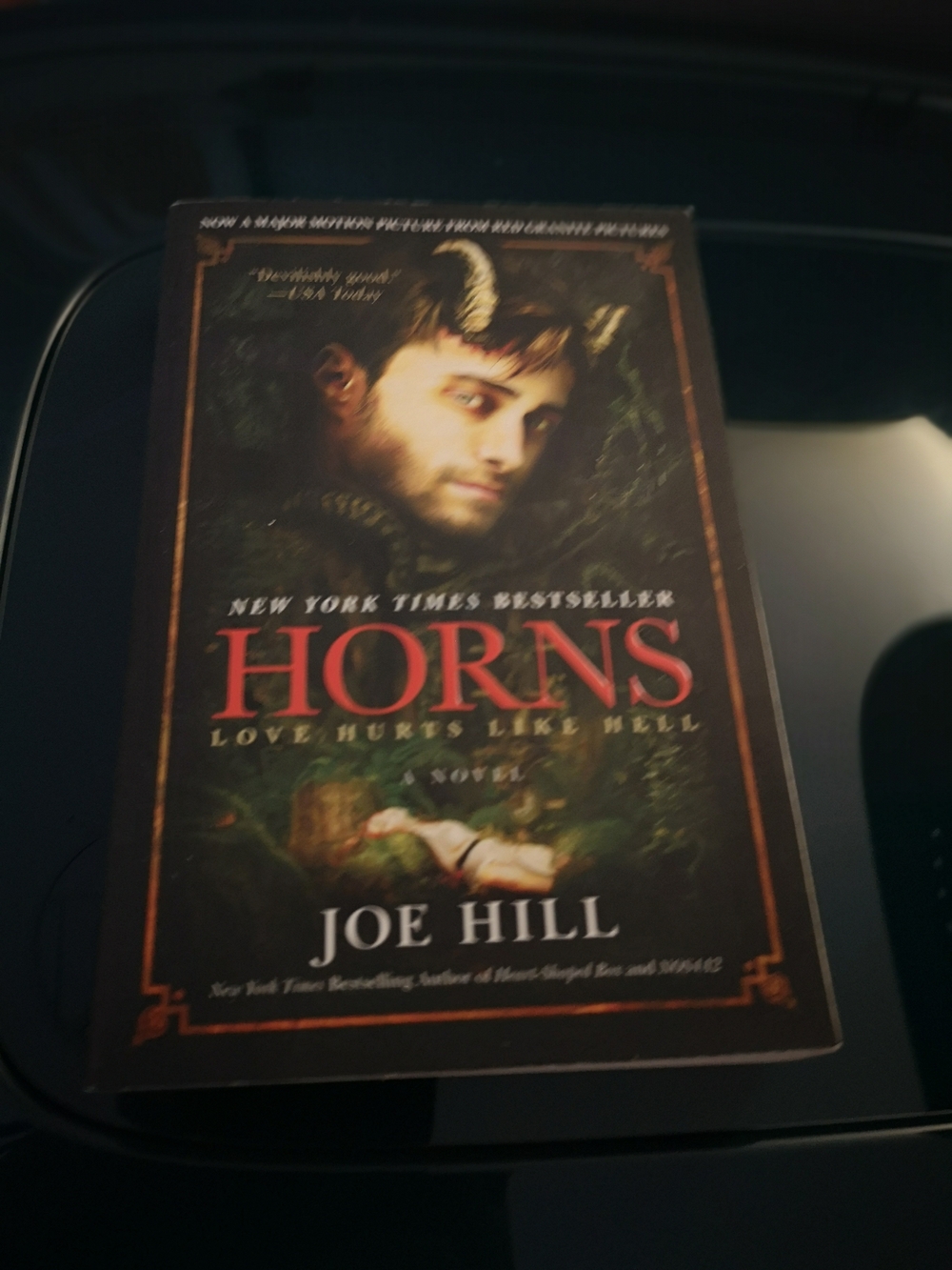 Horns by Joe Hill - Dark Green & Black Paperback Novel